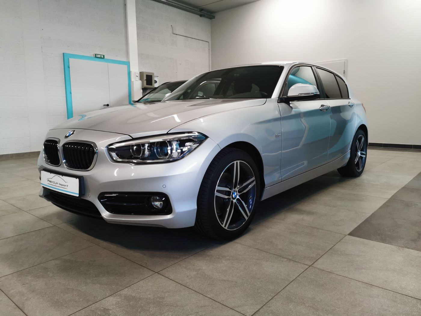 BMW 118i – Sport Line Illzach 0