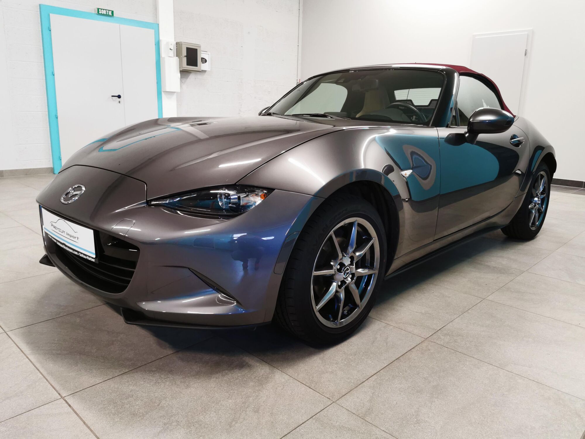 MAZDA MX-5 Sakura Illzach 0