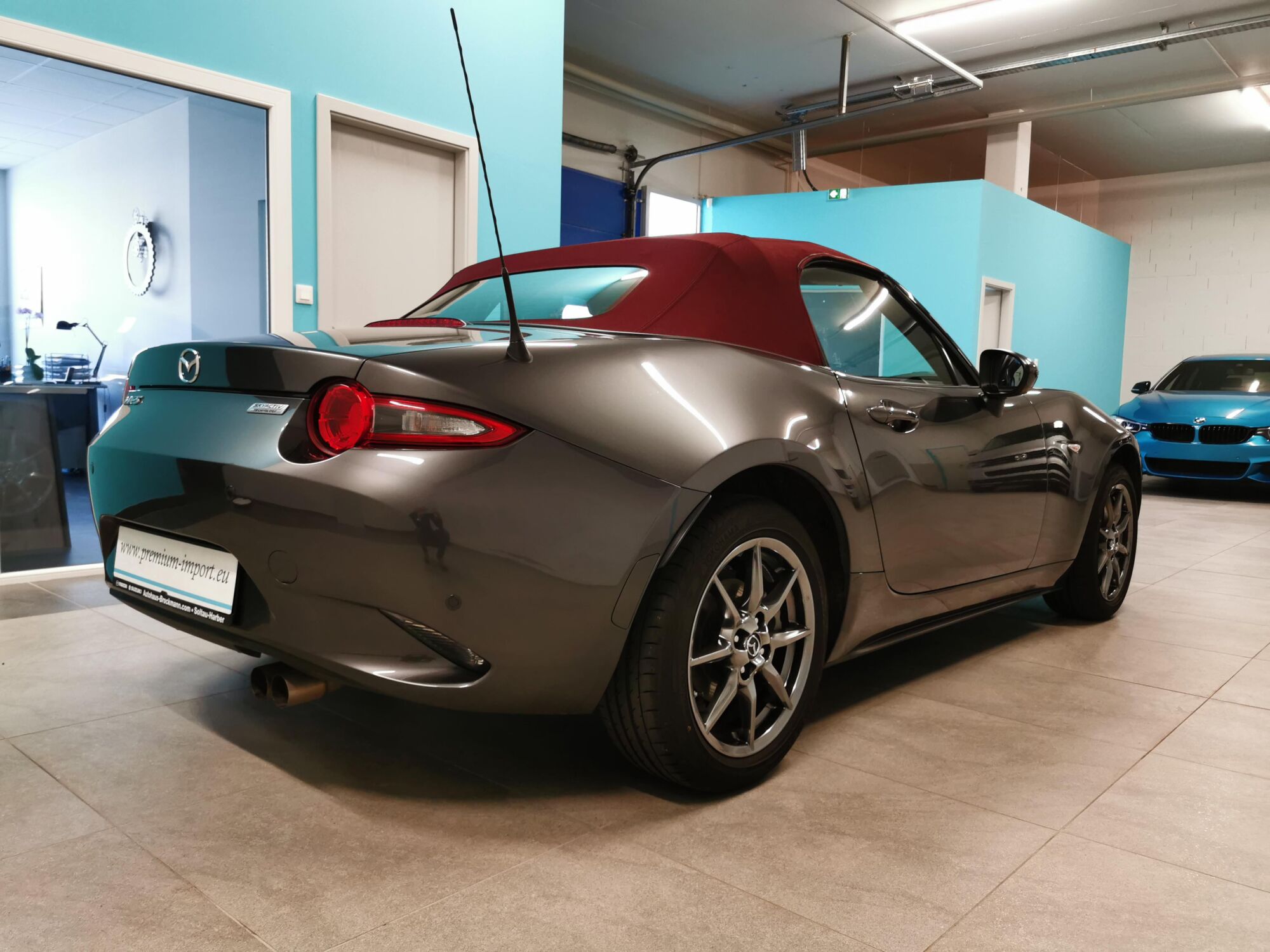 MAZDA MX-5 Sakura Illzach 0