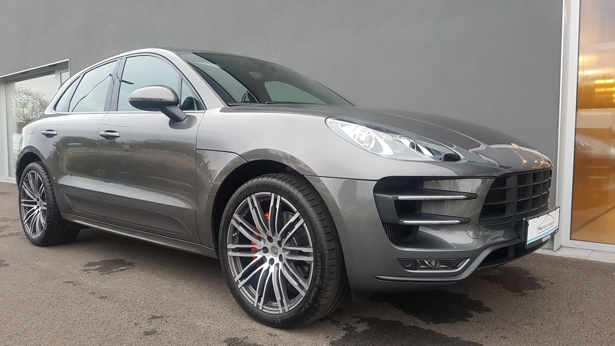 Porsche Macan Turbo Wittelsheim 0