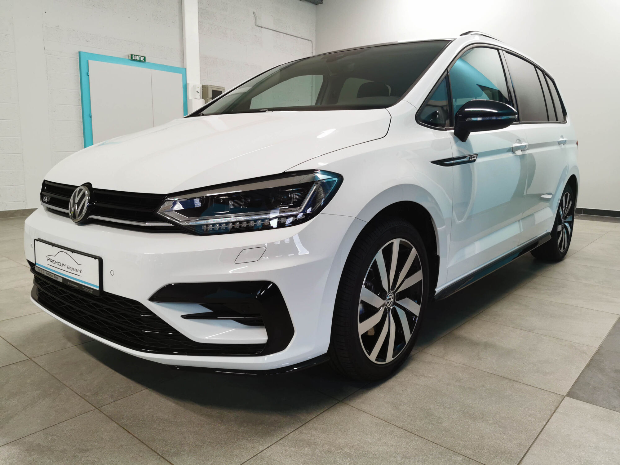 VW Touran R-Line 2.0 TDI &#8211; DSG Pfastatt 0