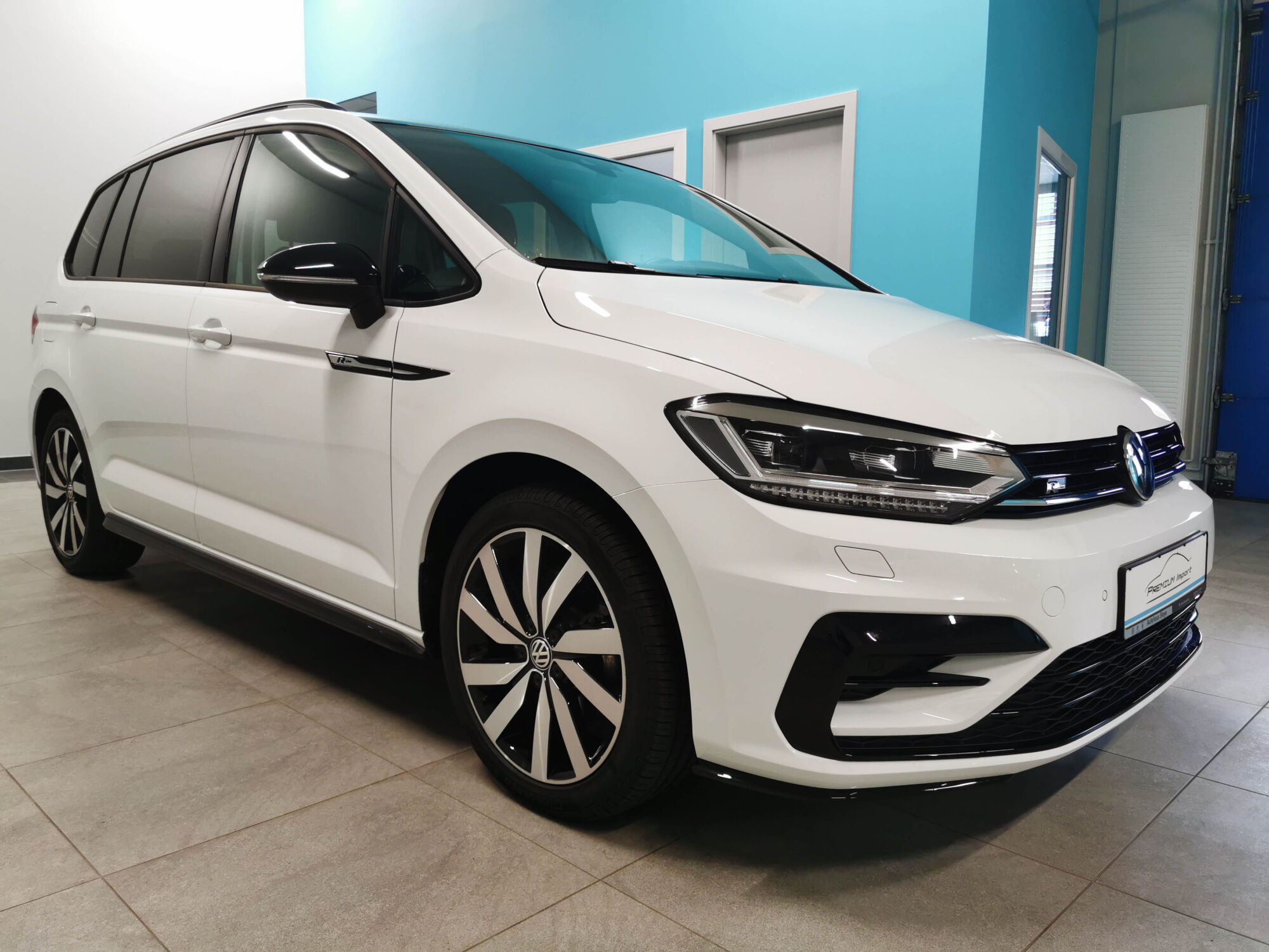 VW Touran R-Line 2.0 TDI &#8211; DSG Pfastatt 0